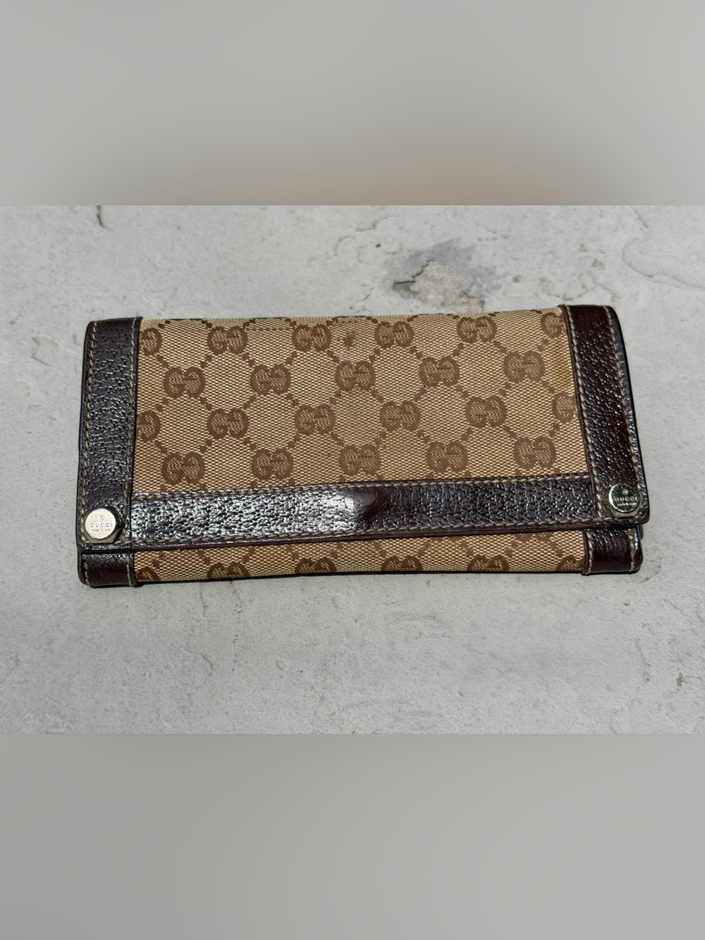 Gucci Beige and Brown GG Canvas Vintage Wallet.